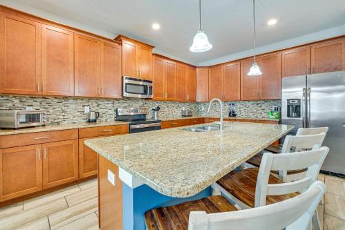 Private Pool and Game Room Family Vacation Rental in Kissimmee, USA