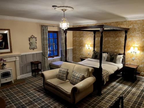 Highland Bear Lodge & Luxury Bear Huts - image 3