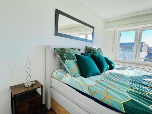 Large Penthouse in city center-41