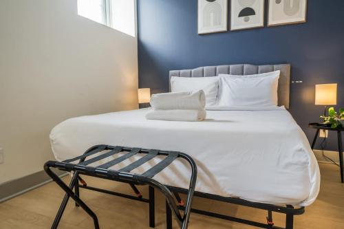 Bright and Modern Studio in Louisville # 102 in Louisville, USA