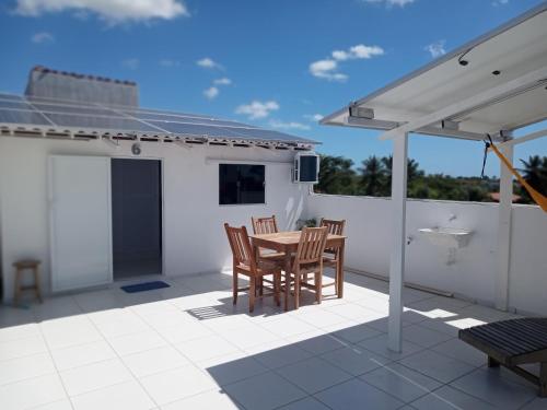 Cobertura solariun com 2 suites na praia do prea