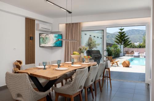 Hypnosis Villa Beachside - image 13