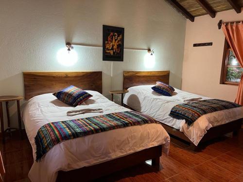 2 double beds