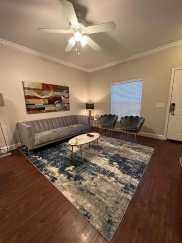 3 Beds - Disney 10 Minutes Lucaya Village in Kissimmee, USA