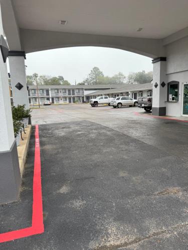 Continental Inn and Suites in Nacogdoches, USA
