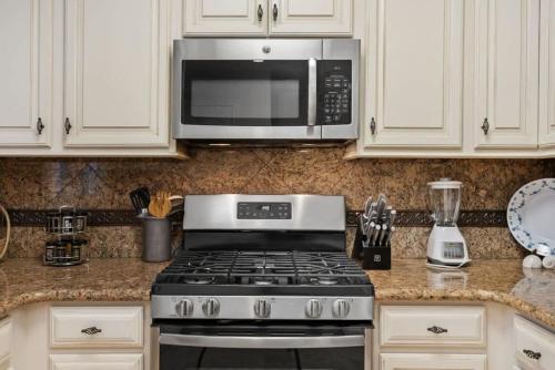 Luxury Resort Condo near Laguna Beach in Laguna Niguel, USA