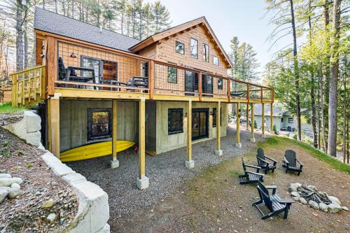 Loon Lake View Newly Built Log Cabin with Fire Pit! in Chestertown, USA