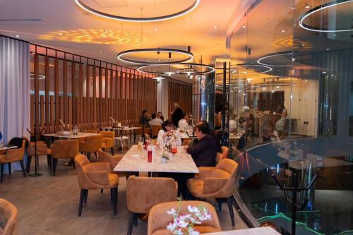 مطعم, Grand Hotel&Casino Vía Dorada (Grand Hotel&Casino Via Dorada) in باشوكا