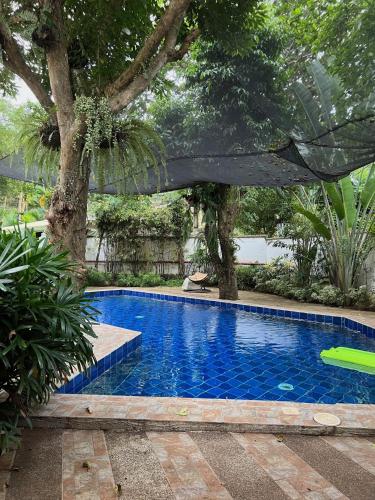 Swimming pool, Amor 2 Bedroom Loft with Jacuzzi in Diniwid