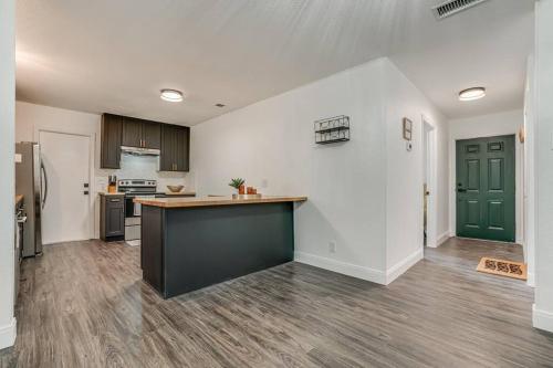 Cozy Retreat Near Downtown SA in San Antonio, USA