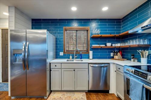 Camelback Waterpark Pool-hot tub-sauna-kayak in Tannersville, USA