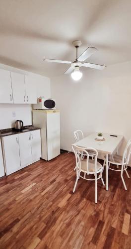 One-Bedroom Apartment image 6