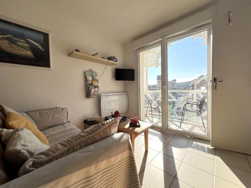 Apartment image 10