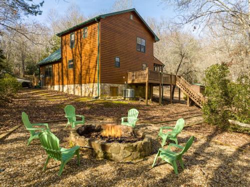 Elliot Hideaway, Pet Friendly in Morganton, Vereinigte Staaten von Amerika