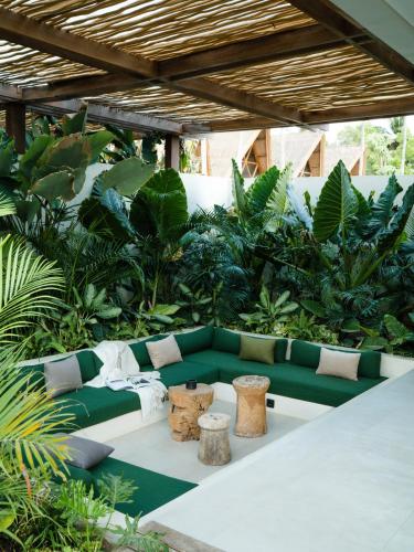 614438651 Tias Villas