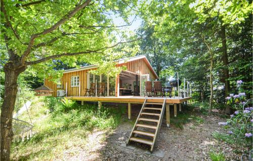  Nice Home In Glesborg With Wifi in Glesborg
