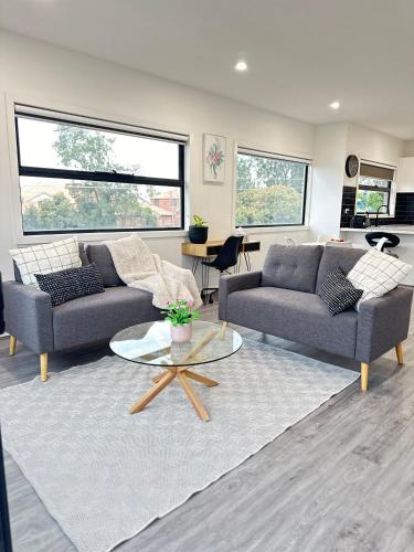 Long-Term Stays-2BR Townhouse on Bell Street, Preston, Central & Near Tram, pets welcome in Preston