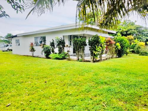 . Tonga Airport Cottage - Entire Place