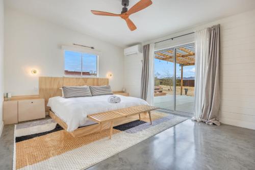Desert Hearts Ranch - Private Joshua Tree Getaway in Sunfair Heights