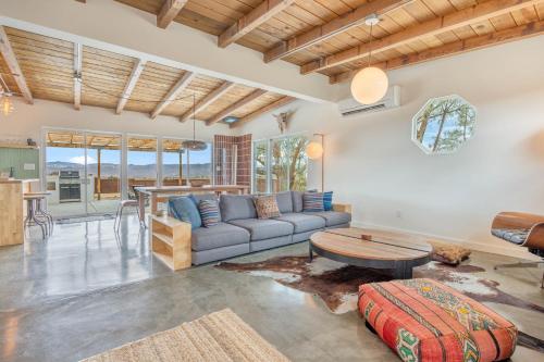 Desert Hearts Ranch - Private Joshua Tree Getaway in Sunfair Heights