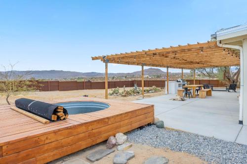 Desert Hearts Ranch - Private Joshua Tree Getaway in Sunfair Heights