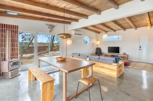 Desert Hearts Ranch - Private Joshua Tree Getaway in Sunfair Heights