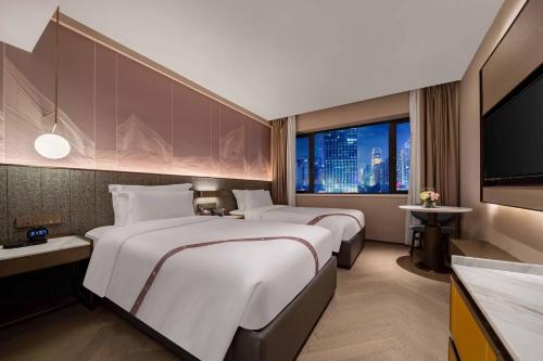 Twin room, deluxe, city view