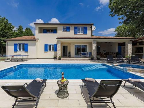 Villa Augusta by IstriaLux – khách sạn tại Muzini