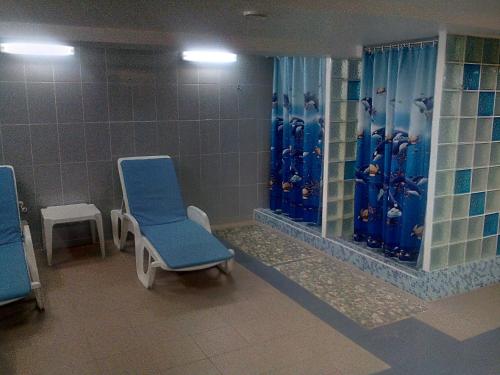 Central Hotel - image 13