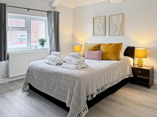 Facilities, Cozy Hideaway With Hot Tub  Sauna Sleeps 7 in Woodingdean