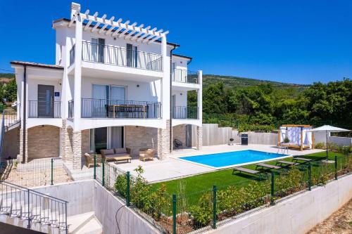 Villa Solara in Diminici