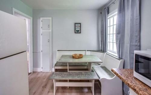 Comfortable Home Close to Everything in Rochester, USA