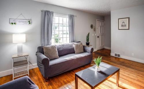 Comfortable Home Close to Everything in Rochester, USA