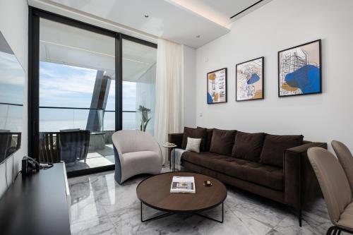Superior Apartment image 7