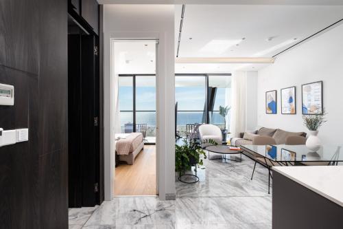 Superior Apartment image 10