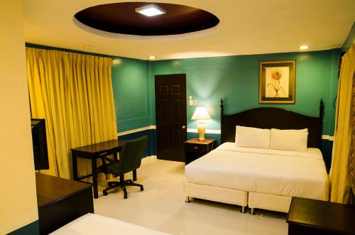 ดรีมเวฟ รีสอร์ต ลากูนา (Dreamwave Resort Laguna) in ลากูน่า