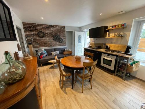 Petite maison dans la manche in Lessay