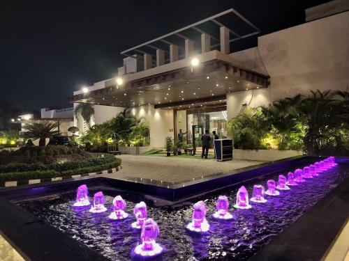 Bel-La Monde Hotel NH8 at 6km from IGI Airport Delhi