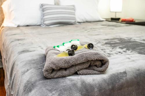 Apartment Near UofR Strong Airport and DWTN Apartment Near UofR Strong Airport and DWTN