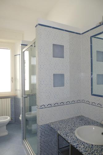 Two-Bedroom Apartment image 4