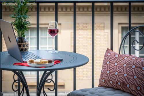 Balcony/terrace, Hotel Trianon Rive Gauche in Quartier Saint-Germain-des-Pres - Luxembourg