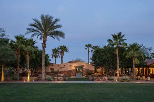 Bluegreen Vacations Cibola Vista Resort and Spa, an Ascend Collection Resort - Accommodation - Peoria