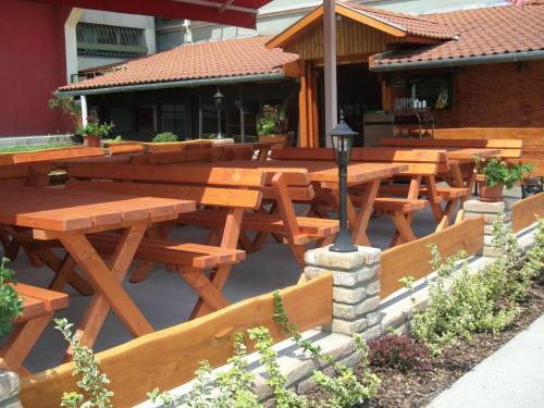  Duna Szálló in Dunaföldvár