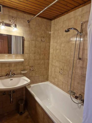 Pension Alpenrose – Kitzbühel, MO