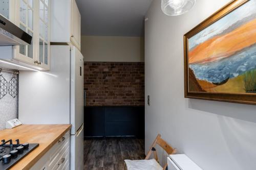 廚房, Nikiszowiec Stylish Apartment by BookingHost in 尼基斯佐維科