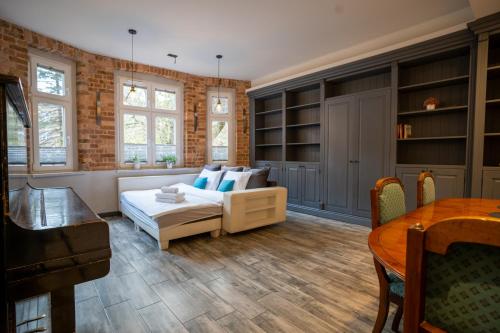 Nikiszowiec Stylish Apartment by BookingHost in 尼基斯佐維科