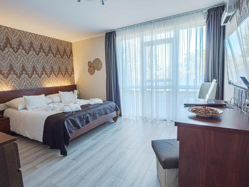 1 queen bed
