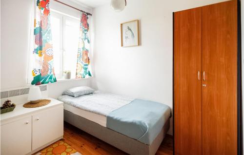 Holiday home Rowy ul. Jarzebinowa - image 4