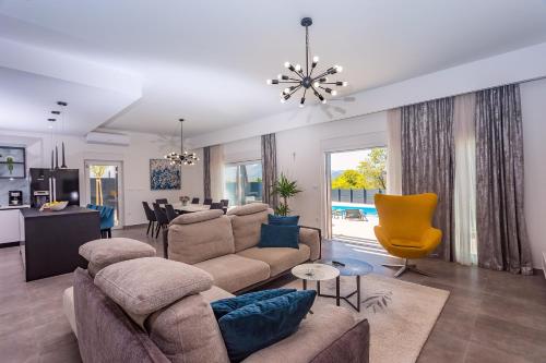 Facilities, Villa Casa Mia I Near Makarska I Heated swimming pool with jacuzzi in Sestanovac