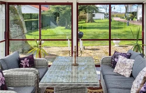 숙소 외관, Cozy Home In Svedala With Wifi near 말뫼 공항